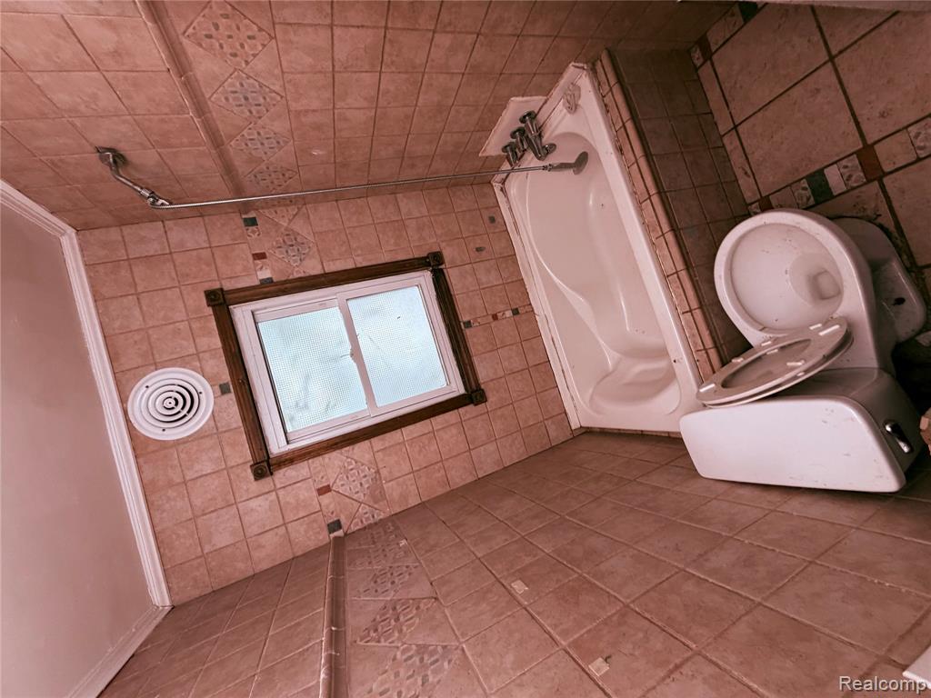 2109 Swayze Street, Flint, MI 48503 — Photo 5
