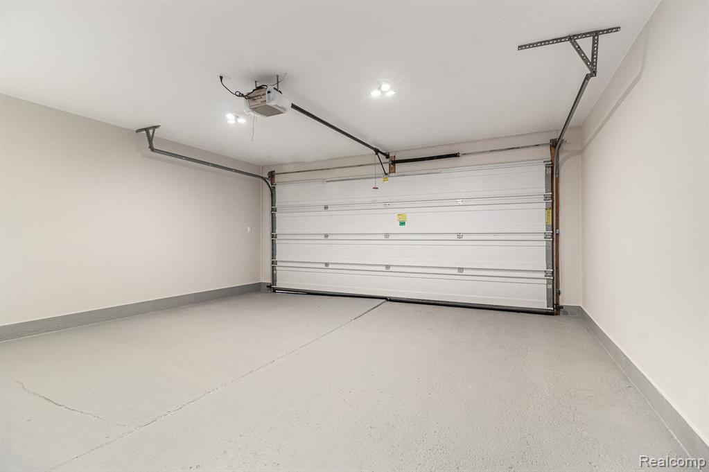 3601 Loon Lake Road, Wixom, MI 48393 — Photo 18
