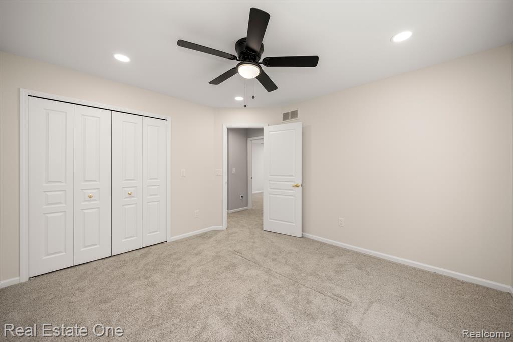 6246 Lindsay Court, West Bloomfield, MI 48324 — Photo 40