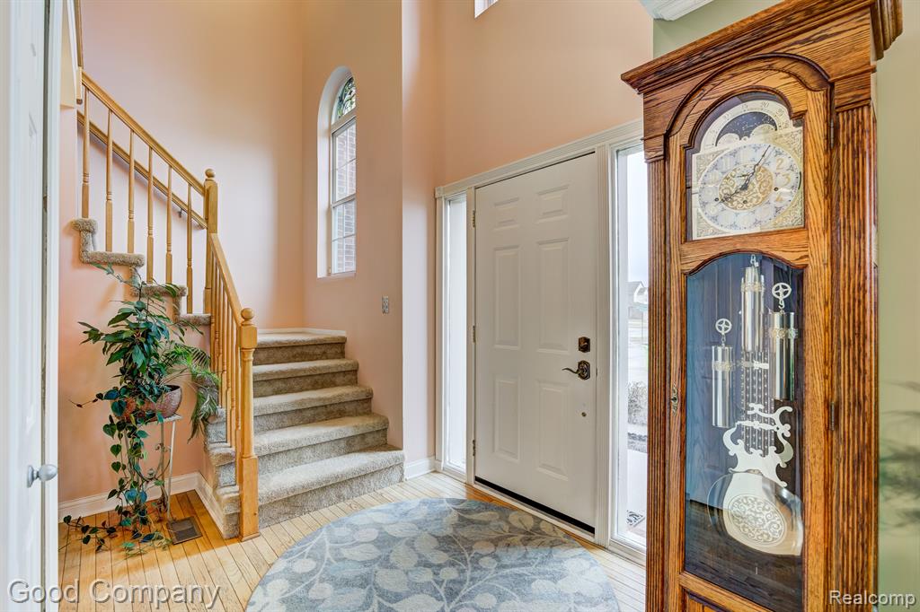 755 OAK POINT Lane, Madison Heights, MI 48071 — Photo 4