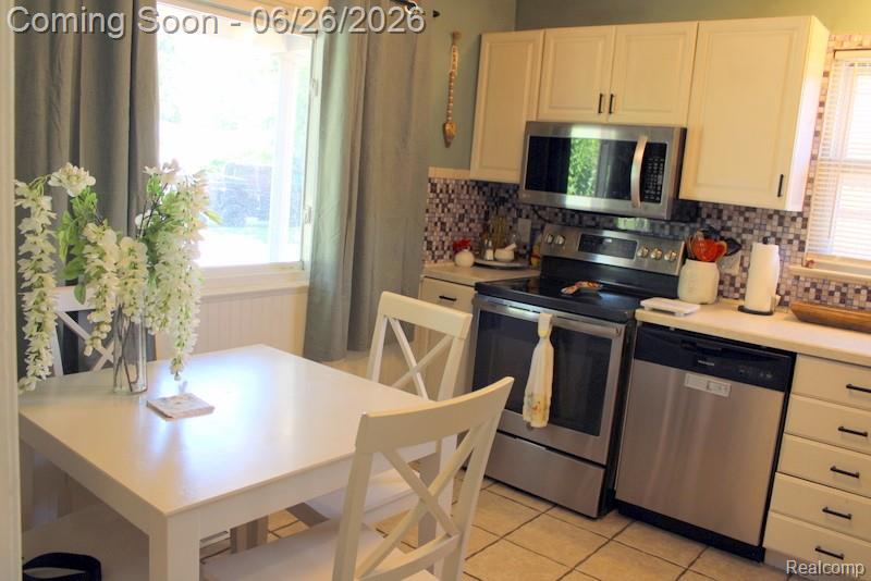 8951 Stevens Street, Taylor, MI 48180 — Photo 11