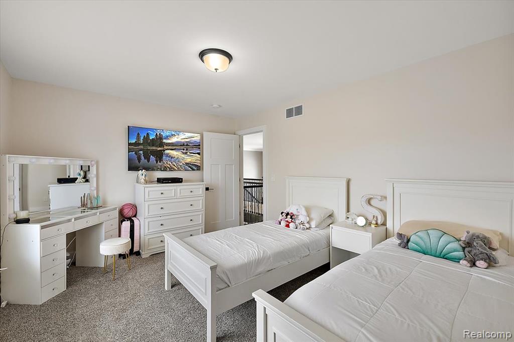 46930 Riverpark E, Macomb, MI 48044 — Photo 53