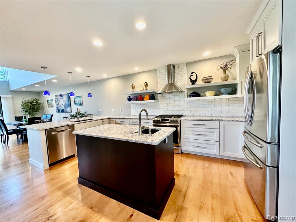 4674 Cottonwood Drive, Ann Arbor, MI 48108 — Photo 18