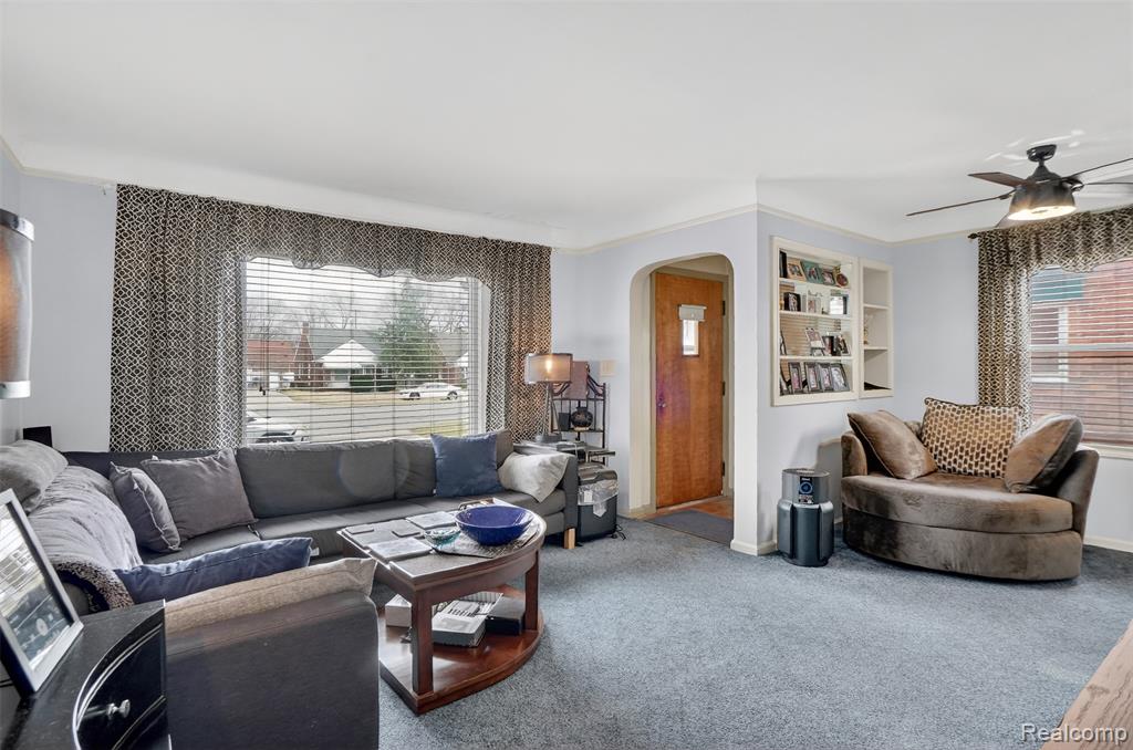 9923 Inkster Road, Livonia, MI, 48150