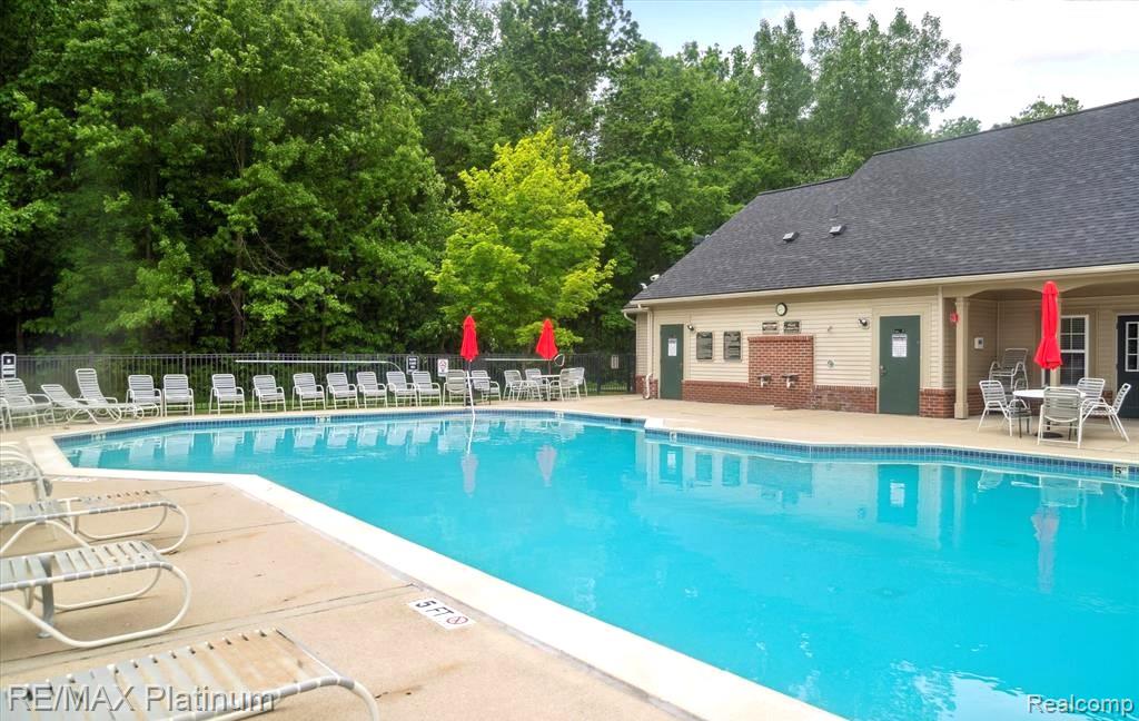 4253 Hampton Ridge Boulevard, Howell, MI 48843 — Photo 29