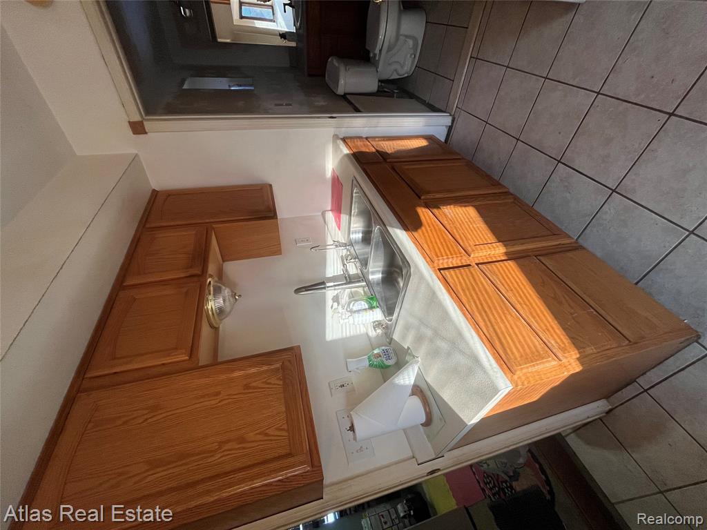 4067 Jefferson Street, Burton, MI 48509 — Photo 14
