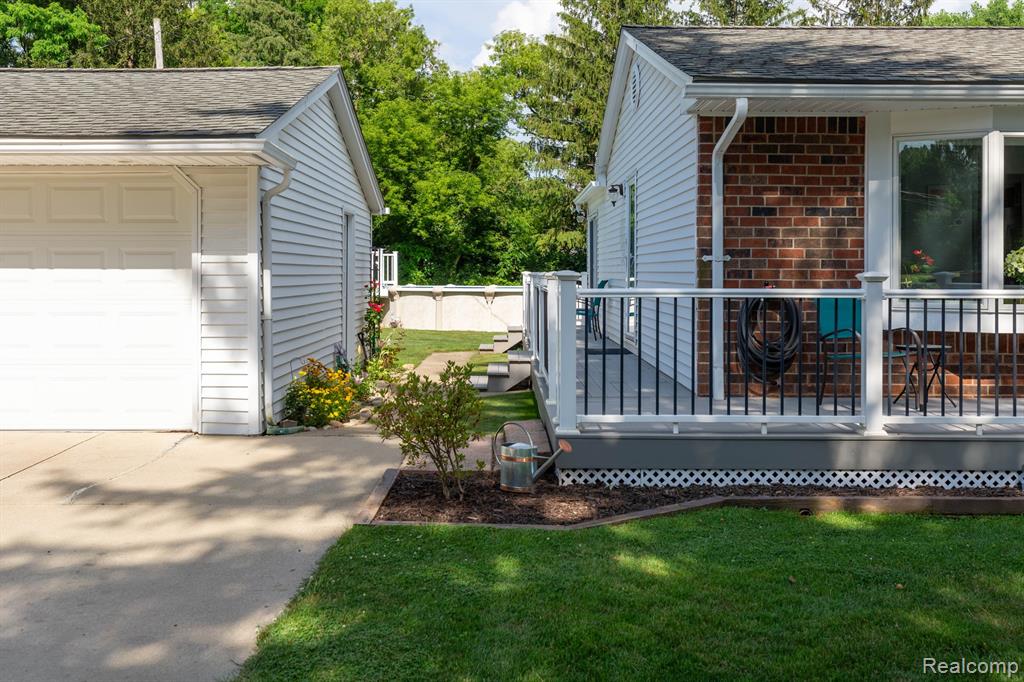 9026 Woodside Road, Northville, MI 48167 — Photo 35