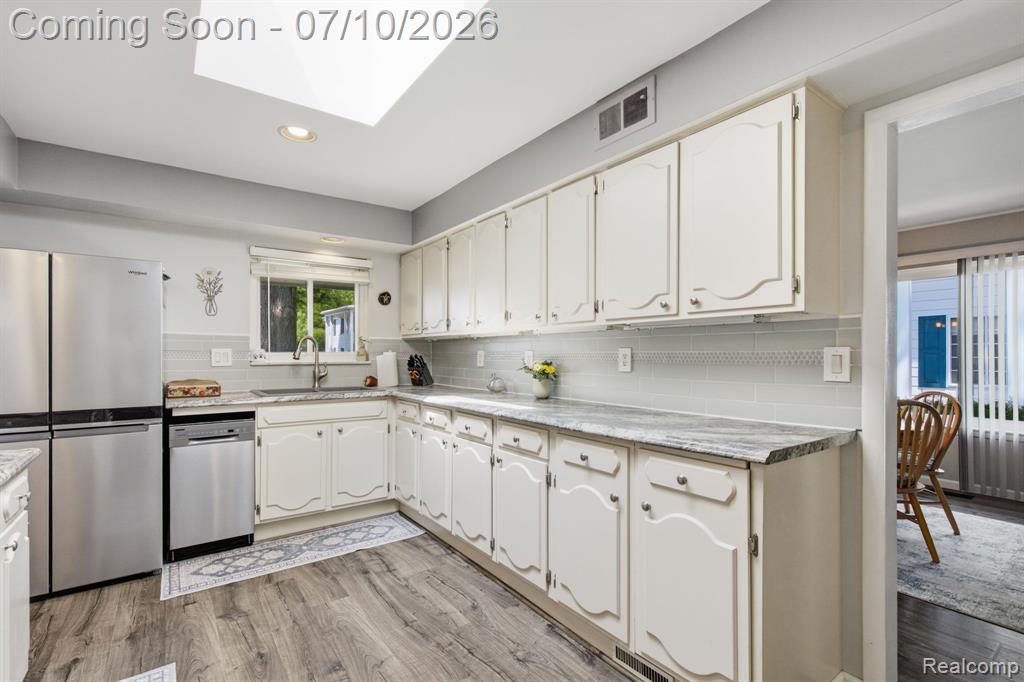 1501 River Road, 301, St. Clair, MI 48079 — Photo 8