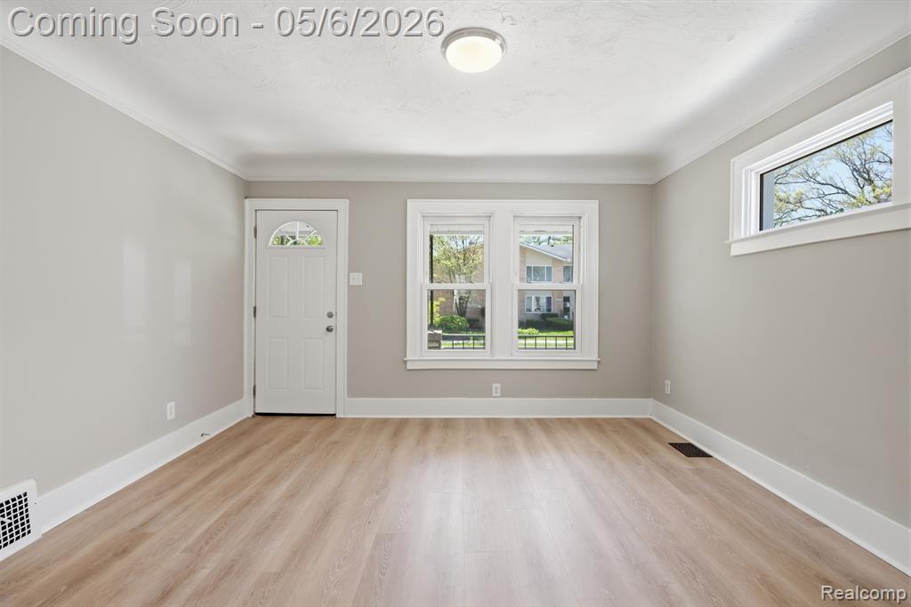 507 E MapleHurst Street, Ferndale, MI 48220 — Photo 3