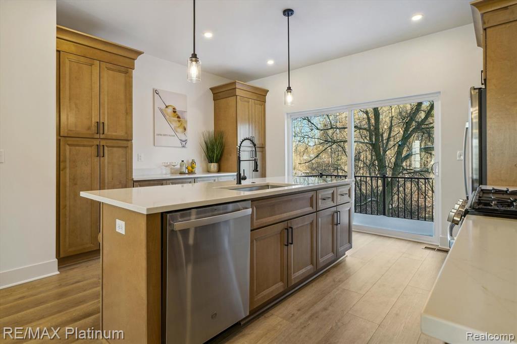 1692 PINECROFT Lane, Howell, MI 48855 — Photo 2