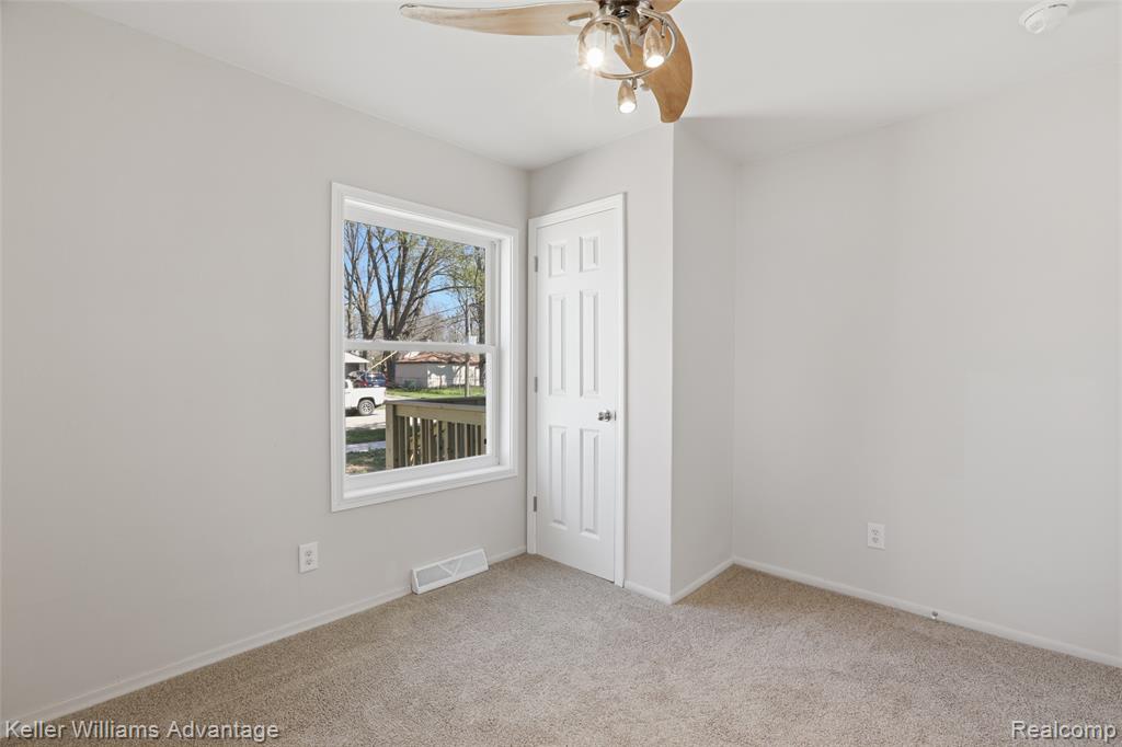 33451 Brown Street, Garden City, MI — Photo 18