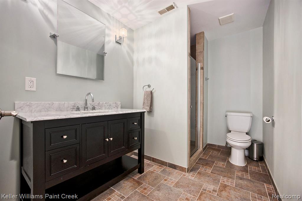 80 Franklin Wright Boulevard, Lake Orion, MI 48362 — Photo 21