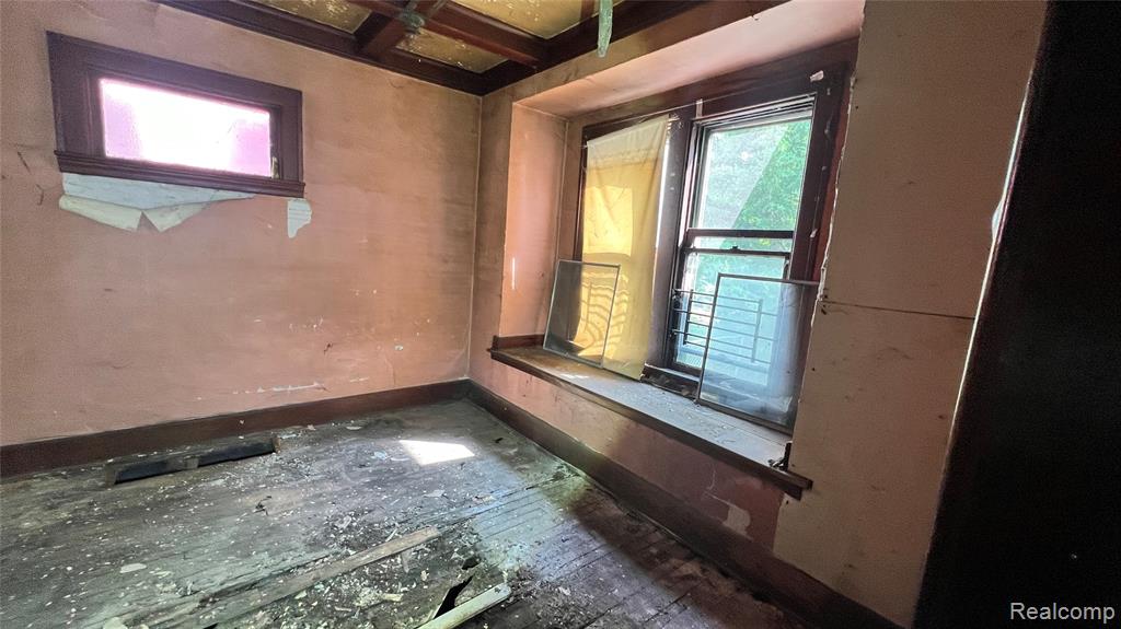 6628 Burns Street, Detroit, MI 48213 — Photo 9