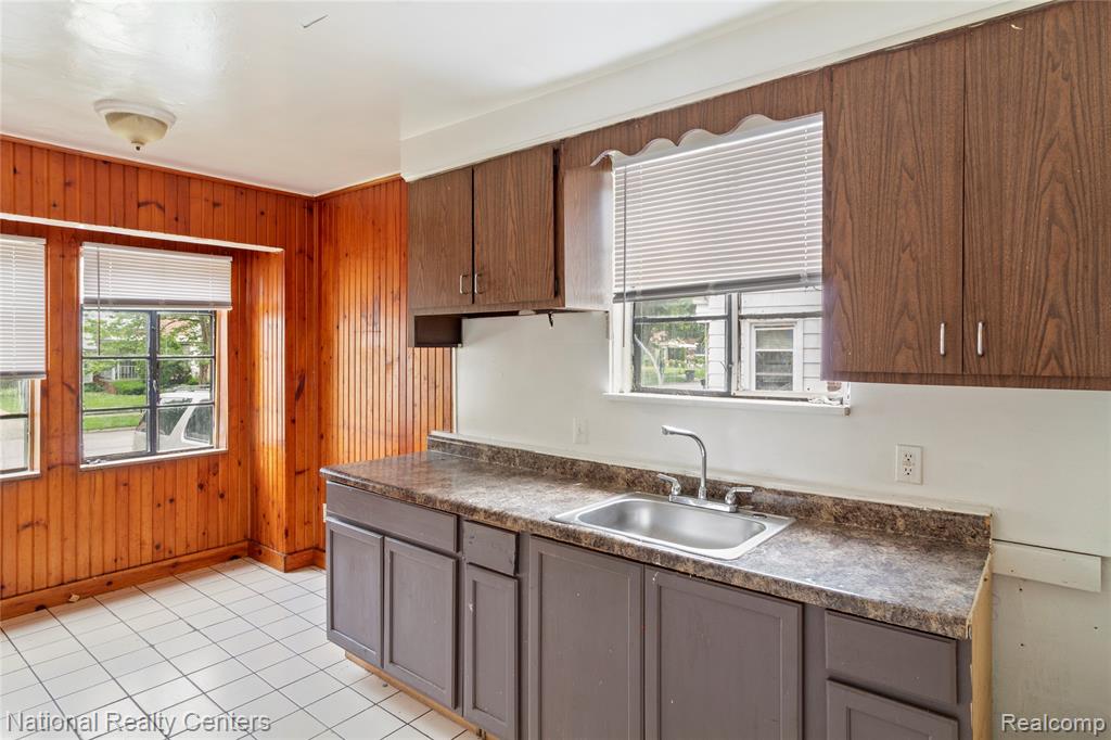 5981 University Place, Detroit, MI 48224 — Photo 6
