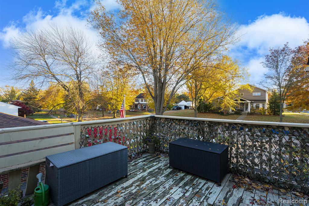 392 Cambridge Drive, Mount Clemens, MI 48043 — Photo 8