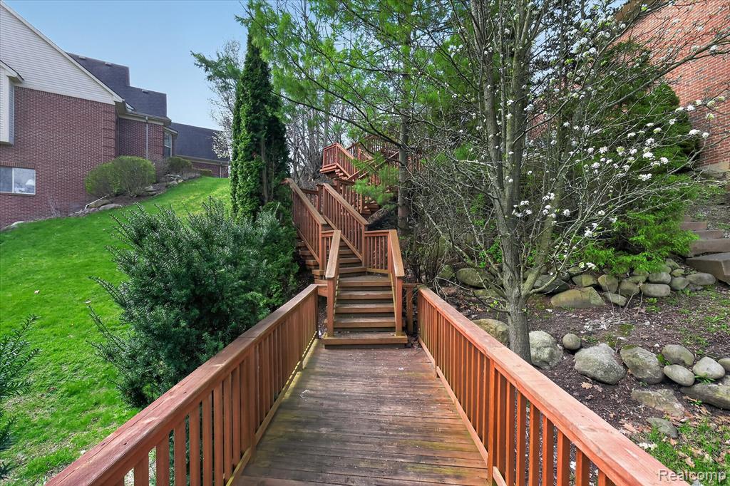 3226 Estate View Court, Commerce Twp, MI 48382 — Photo 60
