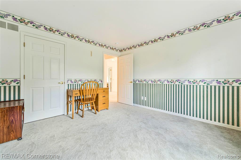 8307 Parkside Drive, Westland, MI — Photo 40