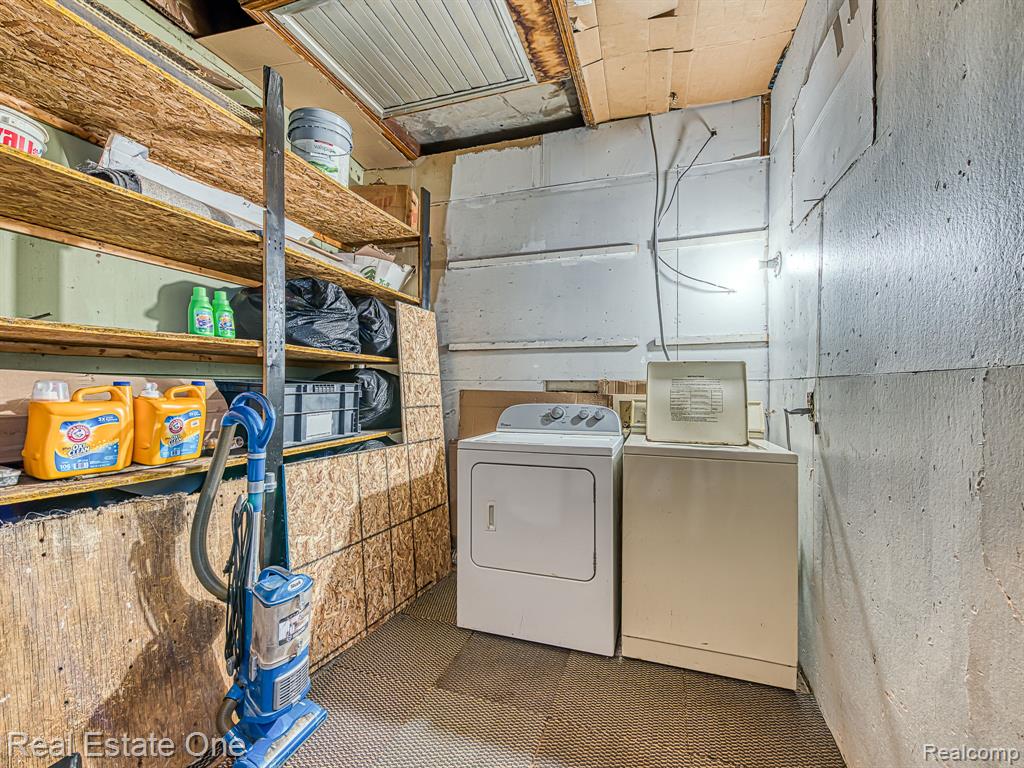 411 E Front Street, Monroe, MI 48161 — Photo 15