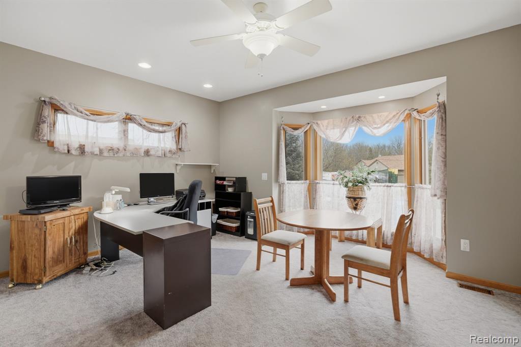 3630 S Shimmons Circle, Auburn Hills, MI 48326 — Photo 24