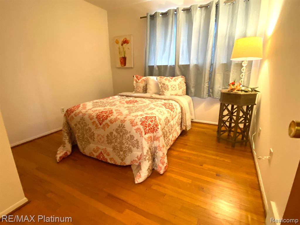 6201 WILLIAMS LAKE Road, Waterford, MI 48329 — Photo 16