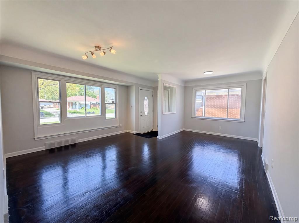 28832 Kaufman Street, Roseville, MI 48066 — Photo 3