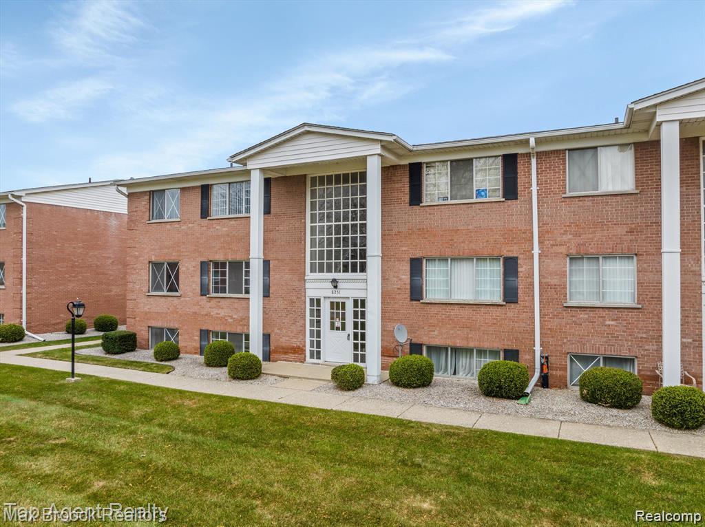 8251 Denwood Drive, G1, Sterling Heights, MI 48312 — front exterior