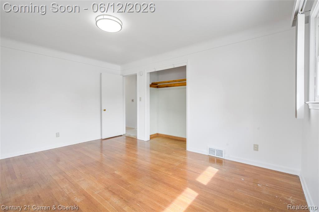 7602 Highview Street, Dearborn Heights, MI 48127 — Photo 14
