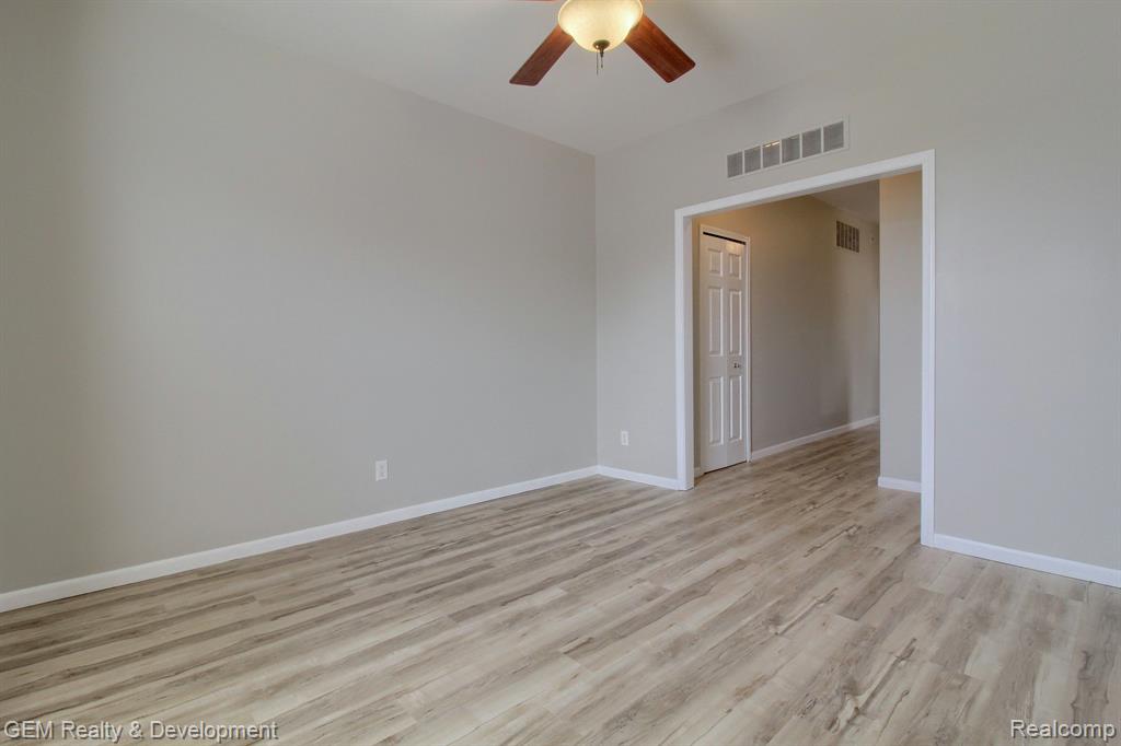 40420 BLYTHEFIELD Lane, Canton, MI 48188 — Photo 11