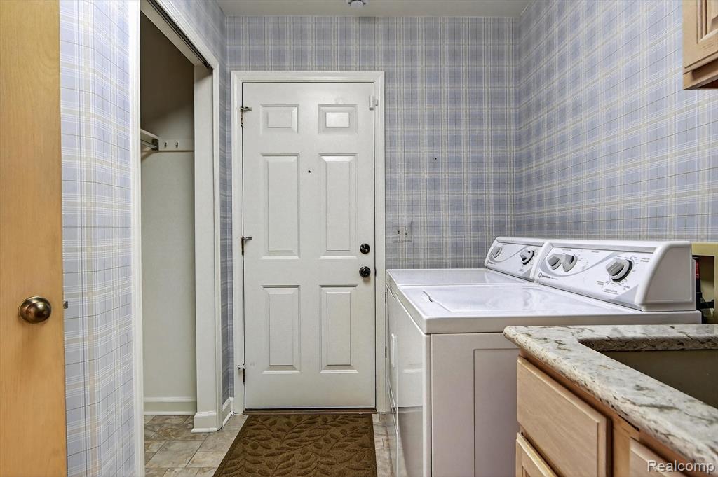 13660 Eaton Drive, Plymouth, MI 48170 — Photo 40