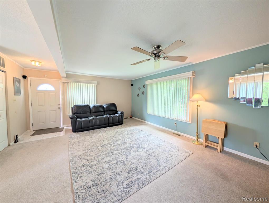 5418 Don Shenk Drive, Swartz Creek, MI 48473 — Photo 2