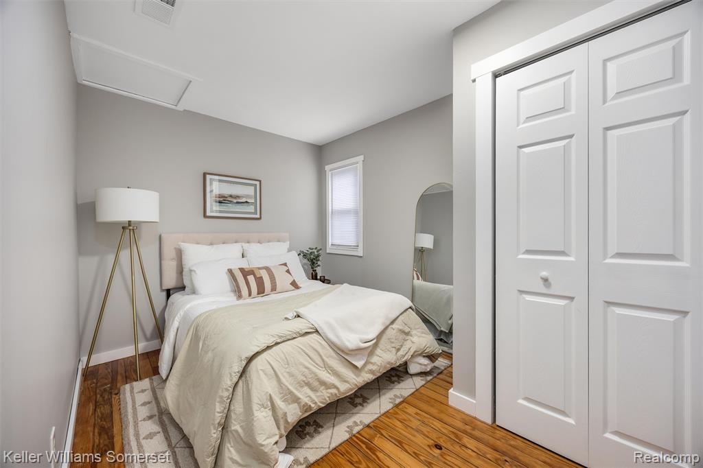346 E Bernhard Avenue, Hazel Park, MI 48030 — Photo 18