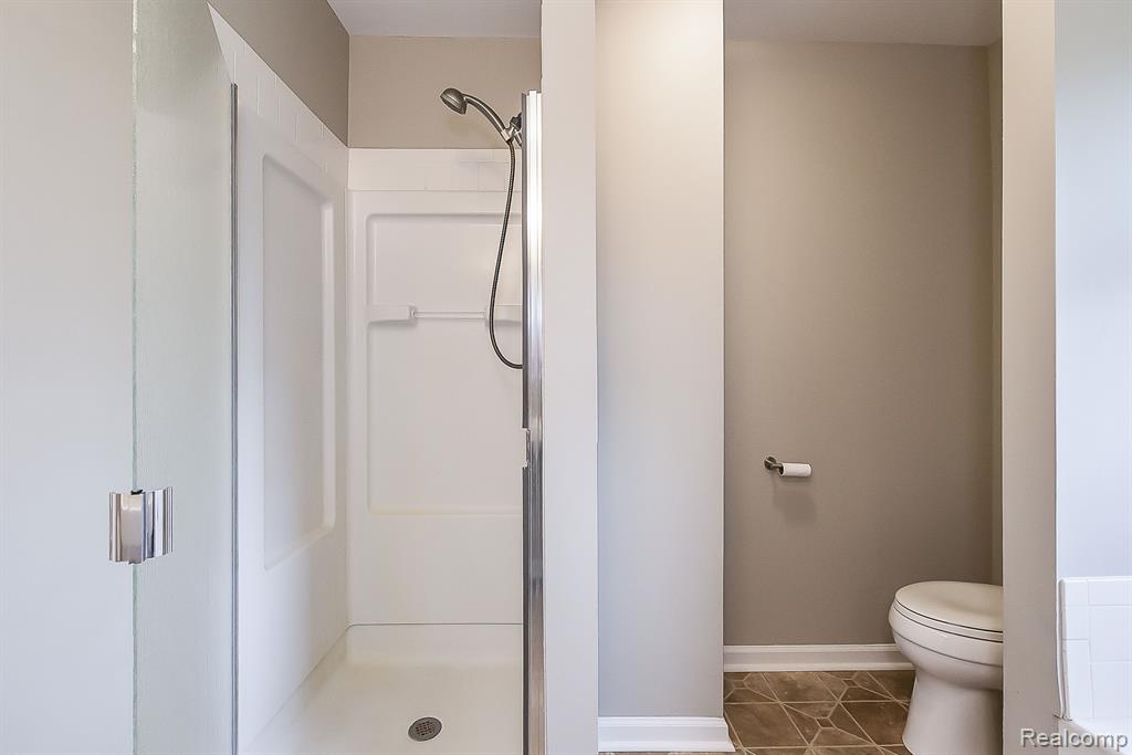 3672 W NORTH TERRITORIAL Road, Whitmore Lake, MI 48189 — Photo 27
