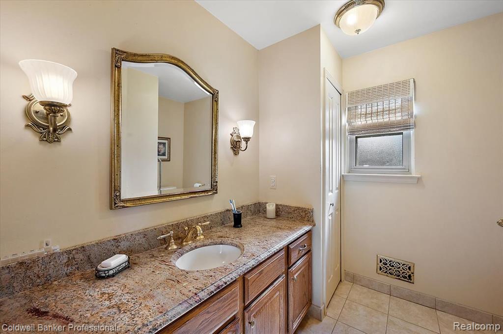 3406 Riverside Court, Canton, MI 48188 — Photo 34