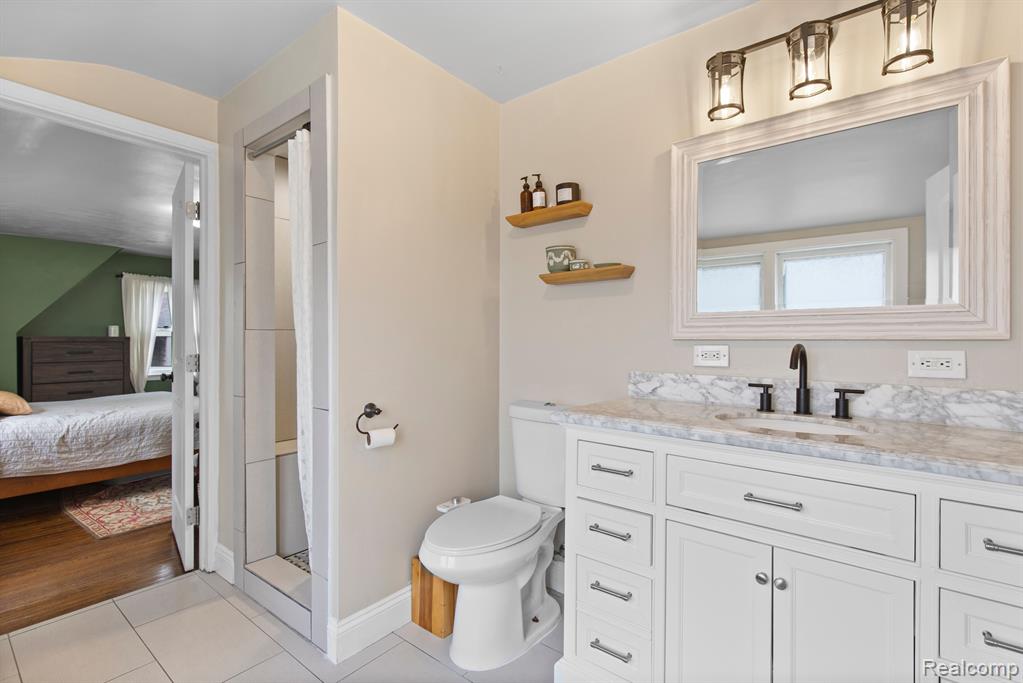 716 WOODLAWN Avenue, Royal Oak, MI 48073 — Photo 13