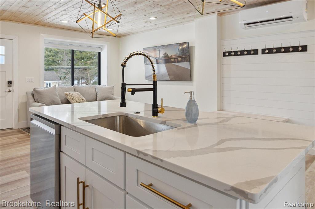 6245 W HIGGINS LAKE Drive, Roscommon, MI 48653 — Photo 42