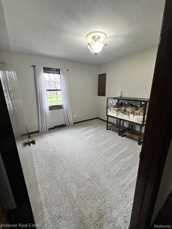 6676 KEITHCREST Drive, Temperance, MI 48182 — Photo 24