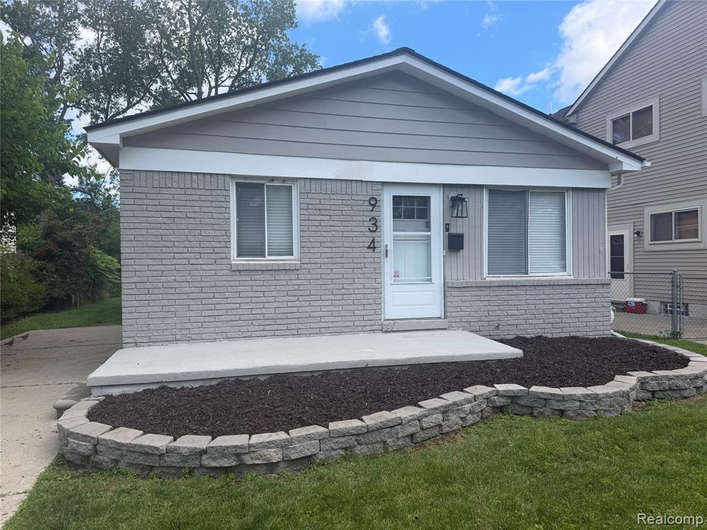 934 Harvard Road, Berkley, MI 48072 — front exterior