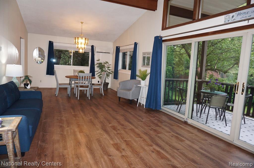4858 GRANDVIEW Drive, Ypsilanti, MI 48197 — Photo 13