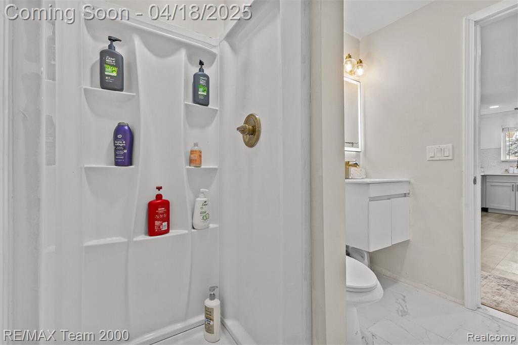 6200 NIGHTINGALE Street, Dearborn Heights, MI 48127 — Photo 14
