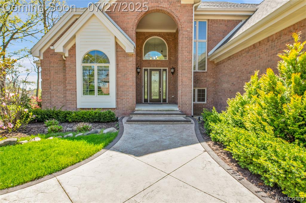 736 Inverness, Highland, MI — Photo 9