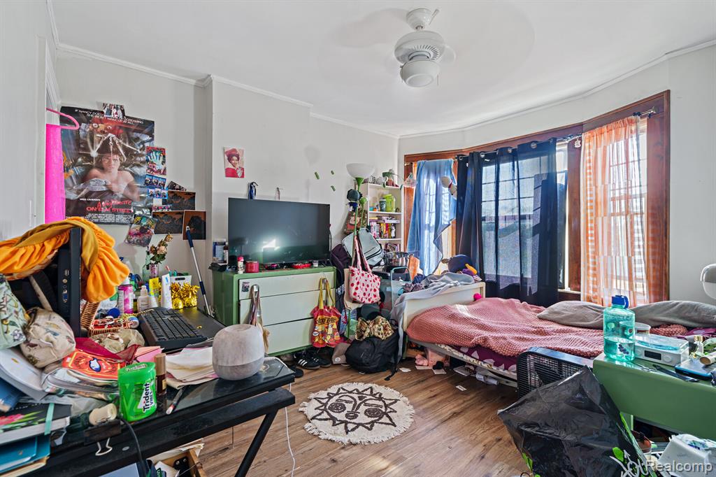 243 E Edsel Ford, Detroit, MI 48202 — Photo 26