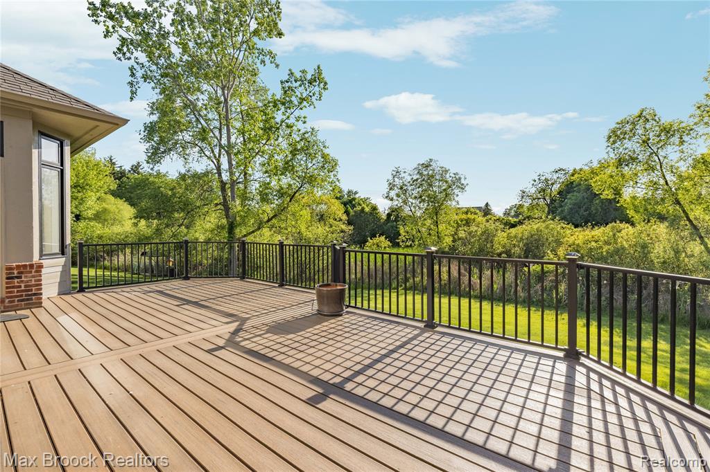 6664 Apple Blossom Trail, West Bloomfield, MI — Photo 67