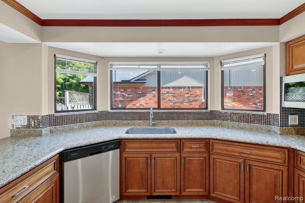43325 Nebel Trail, Clinton Twp, MI 48038 — Photo 16