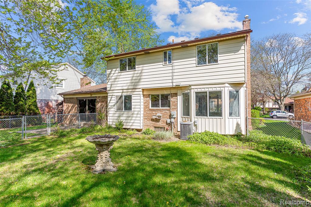 46323 Gainsborough Drive, Canton, MI 48187 — Photo 13