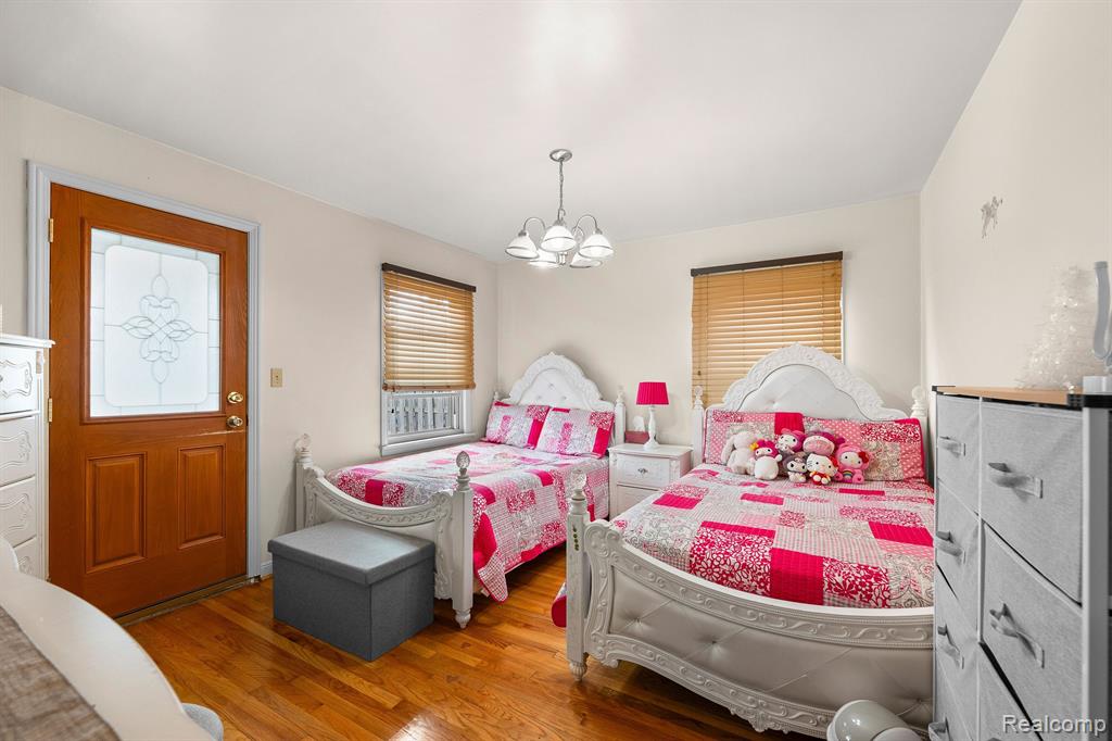 7716 W MORROW Circle, Dearborn, MI 48126 — Photo 29