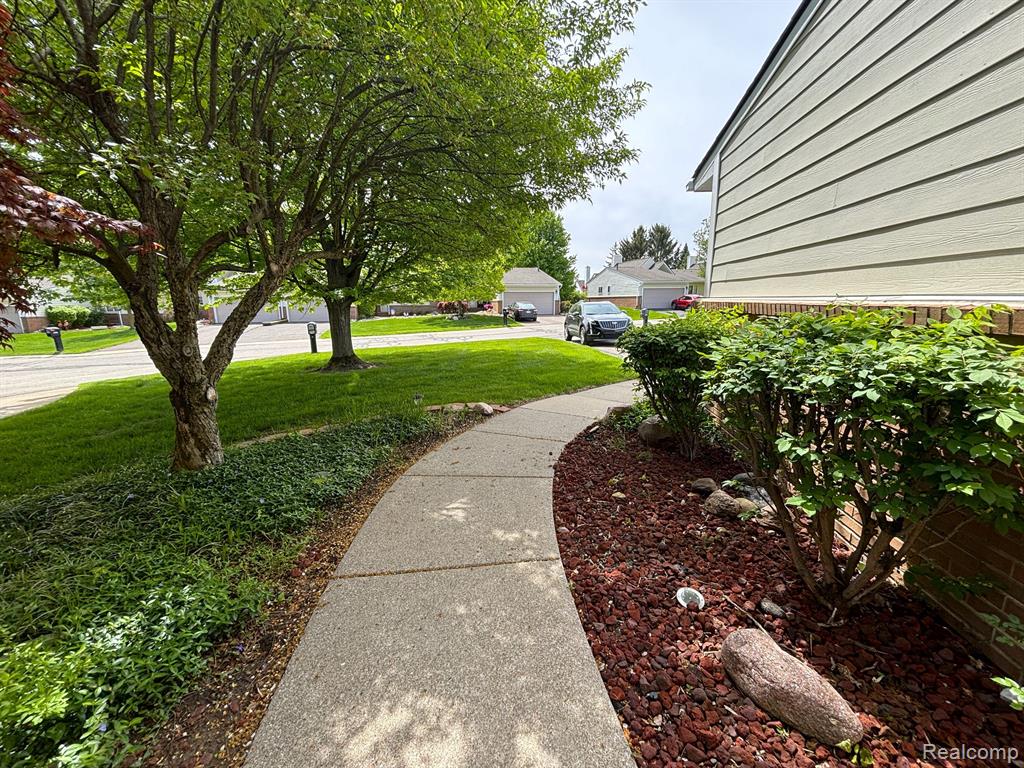 34060 HILLSIDE, Farmington Hills, MI 48335 — Photo 42