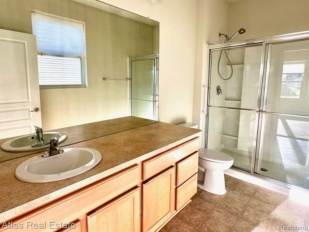9378 SAND HILL Drive, Grand Blanc, MI 48439 — Photo 19