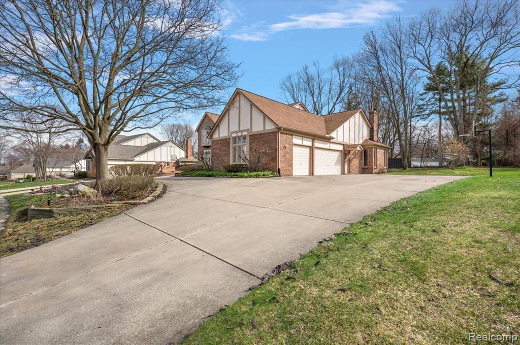 2291 Red Maple Drive, Troy, MI 48098 — Photo 61