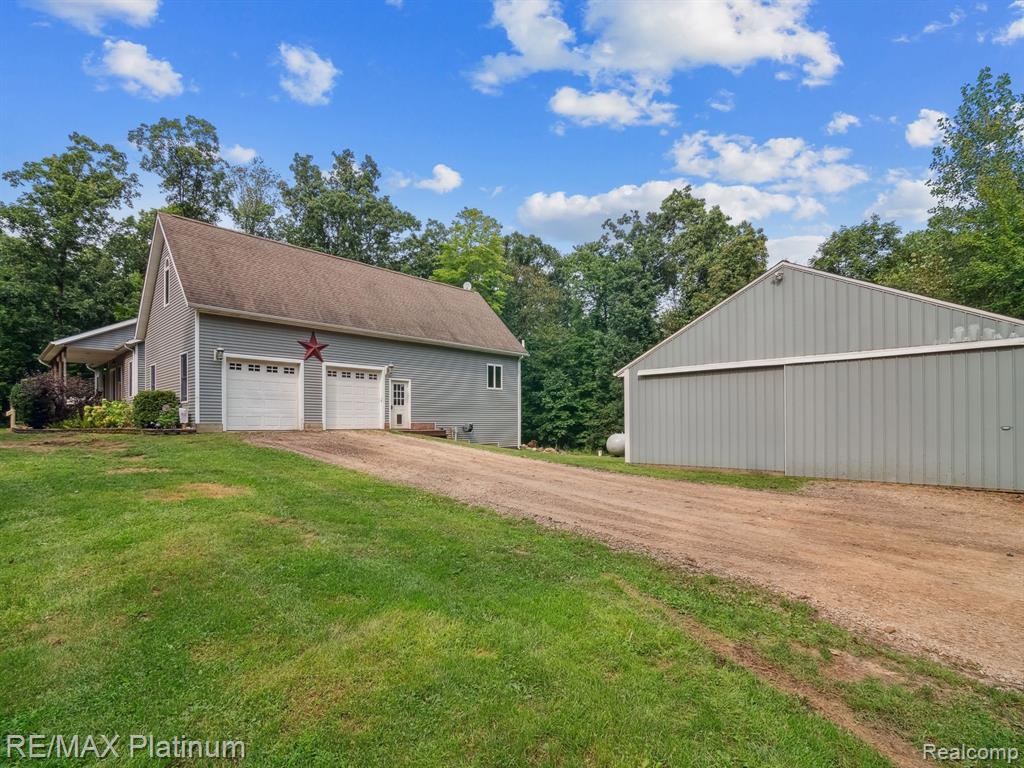 18364 WALNUT Lane, Gregory, MI 48137 — Photo 4