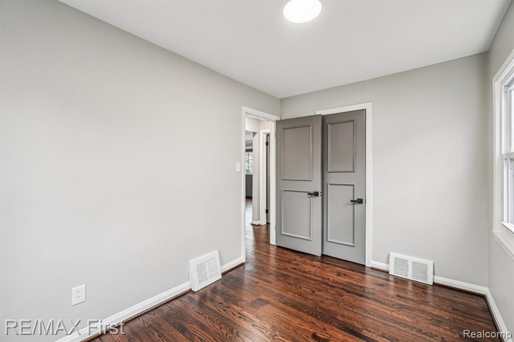 23818 Tawas Avenue, Hazel Park, MI 48030 — Photo 15